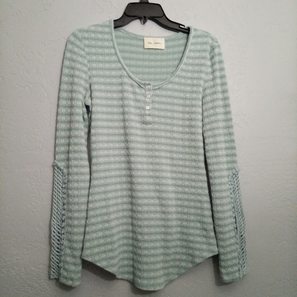 The Cove Stripe Lace Sleeve Thermal Henley Shirt M